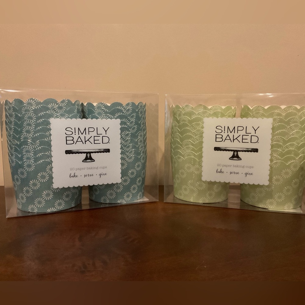 2 New Packages of Large Baking Cups - Green & Blue